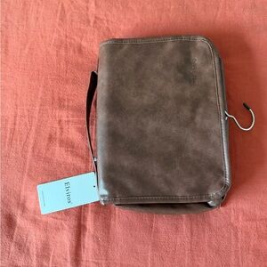 NWT Elviros Mens Hanging Toiletry Bag